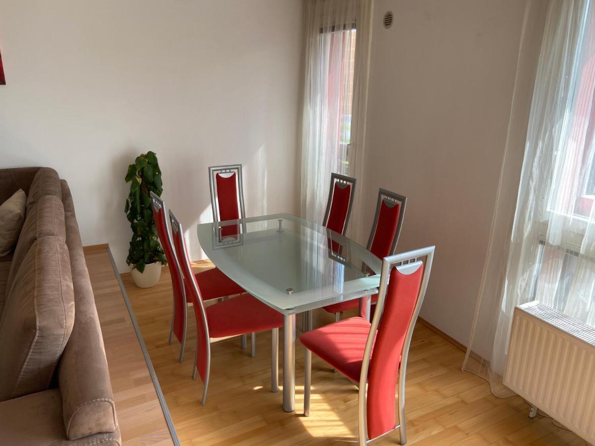 Bright Apartment With A Free Parking Garage @ Wienerberg 외부 사진
